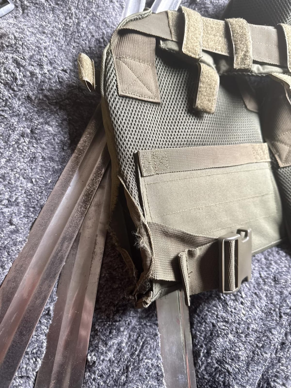 Greencity Weight Vest Adjustable Strength and Endurance Training, Tactical Vest Quick Release with Molle System customer photo 2