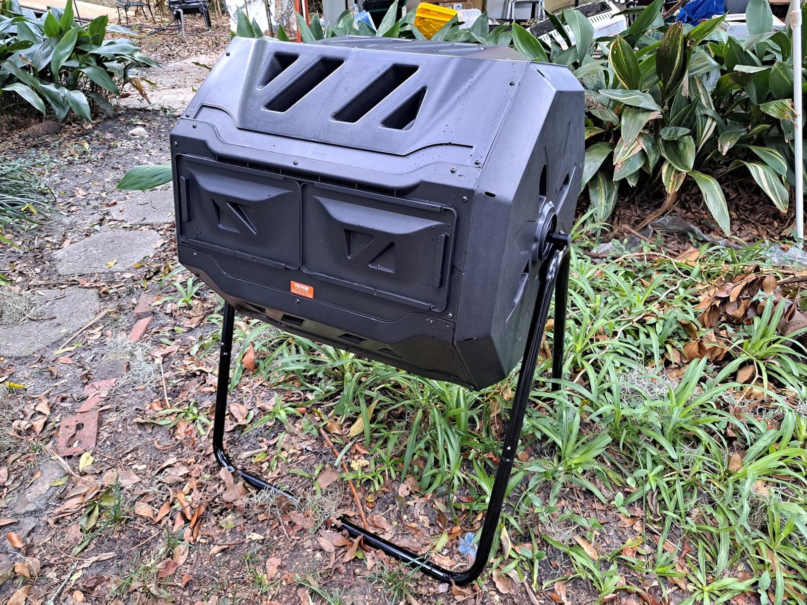 VEVOR Compost Bin, 43-Gal Dual Chamber Composting Tumbler, Large Tumbling Rotating Composter with 2 Sliding Doors and Steel Frame customer photo 1