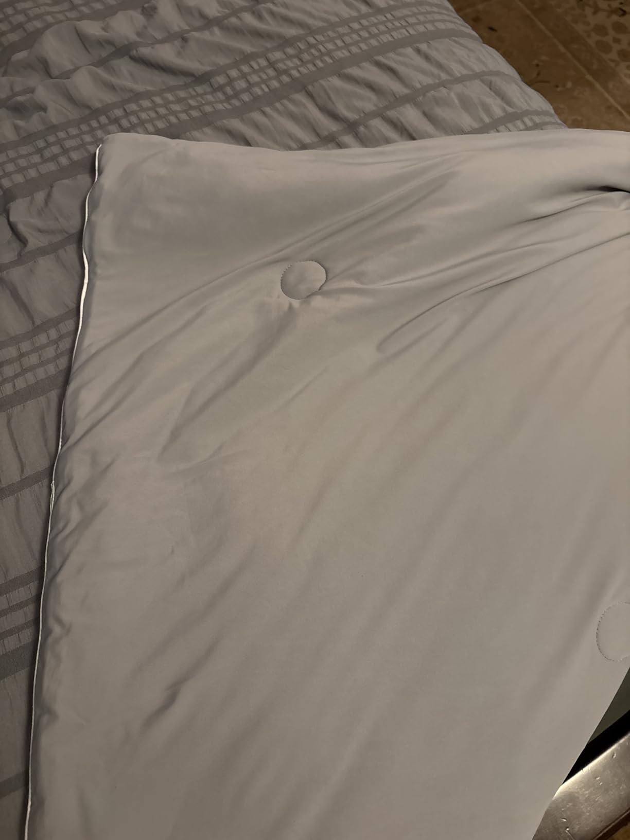 Cozy Bliss Seersucker Cooling Comforter Queen Size, Q-Max 0.45 Reversible Lightweight Cooling Blanket, Dark Grey customer photo 2