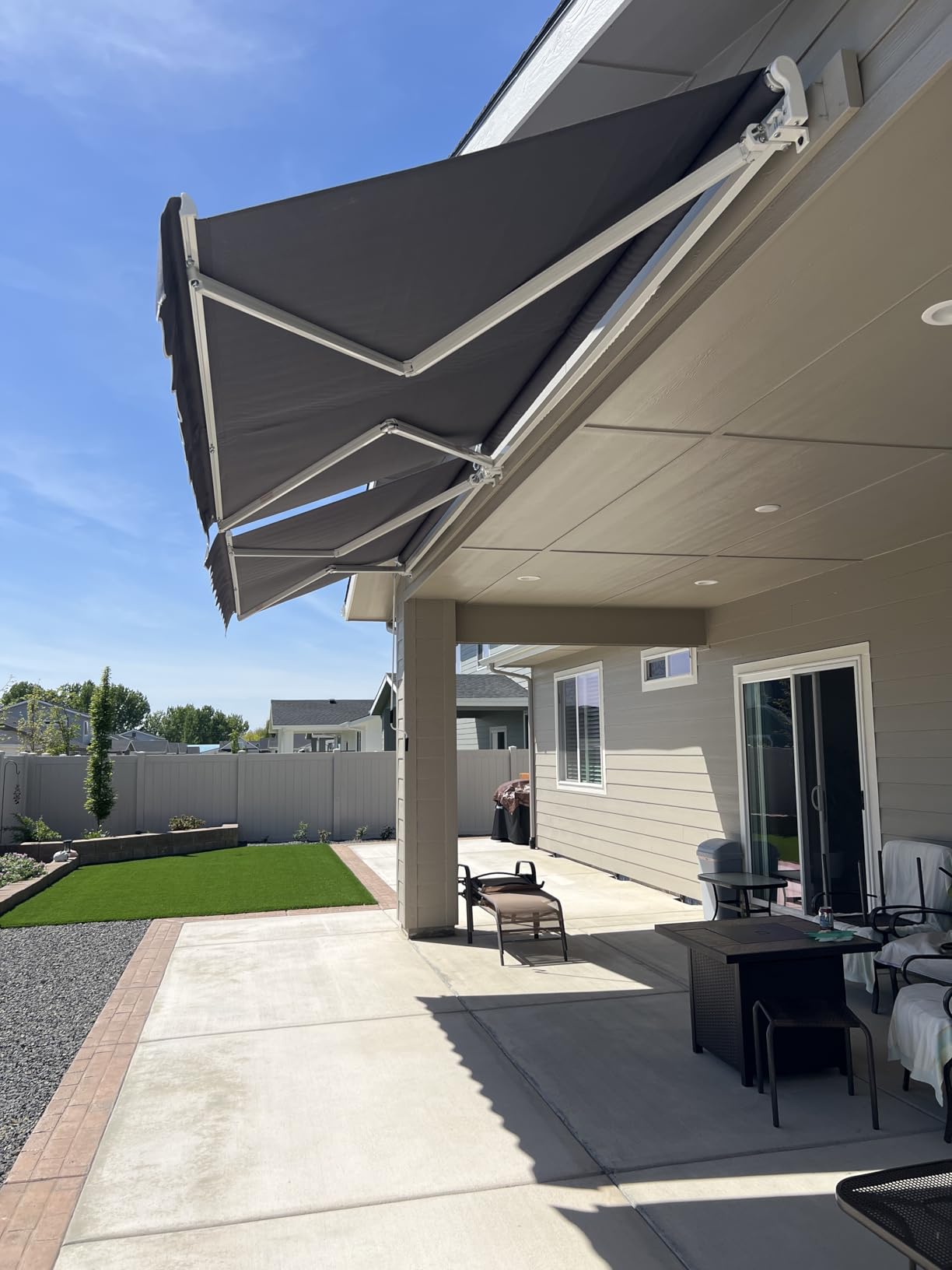 Yardenaler 10x8 FT Manual Retractable Patio Awning, Outdoor Window Sun Shade Shelter with Crank Handle & Canopy for Deck, Backyard, Garden, Balcony, Beige customer photo 2