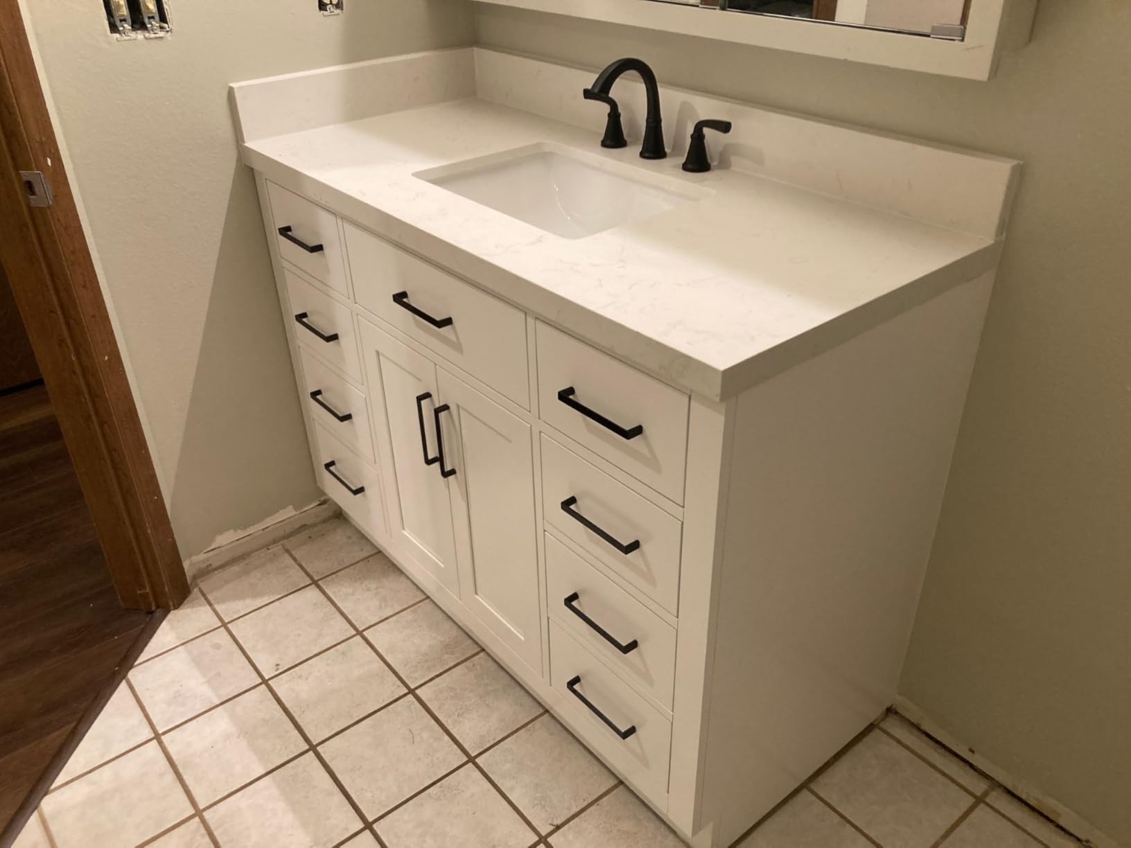 ARIEL Hepburn 60-inch Bathroom Vanity with Sink, Solid Wood, 1.5-inch Carrara White Quartz Countertop & Backsplash, Single Rectangular Porcelain Sink, 2 Soft Closing Doors, 9 Dovetail Drawers, White customer photo 1