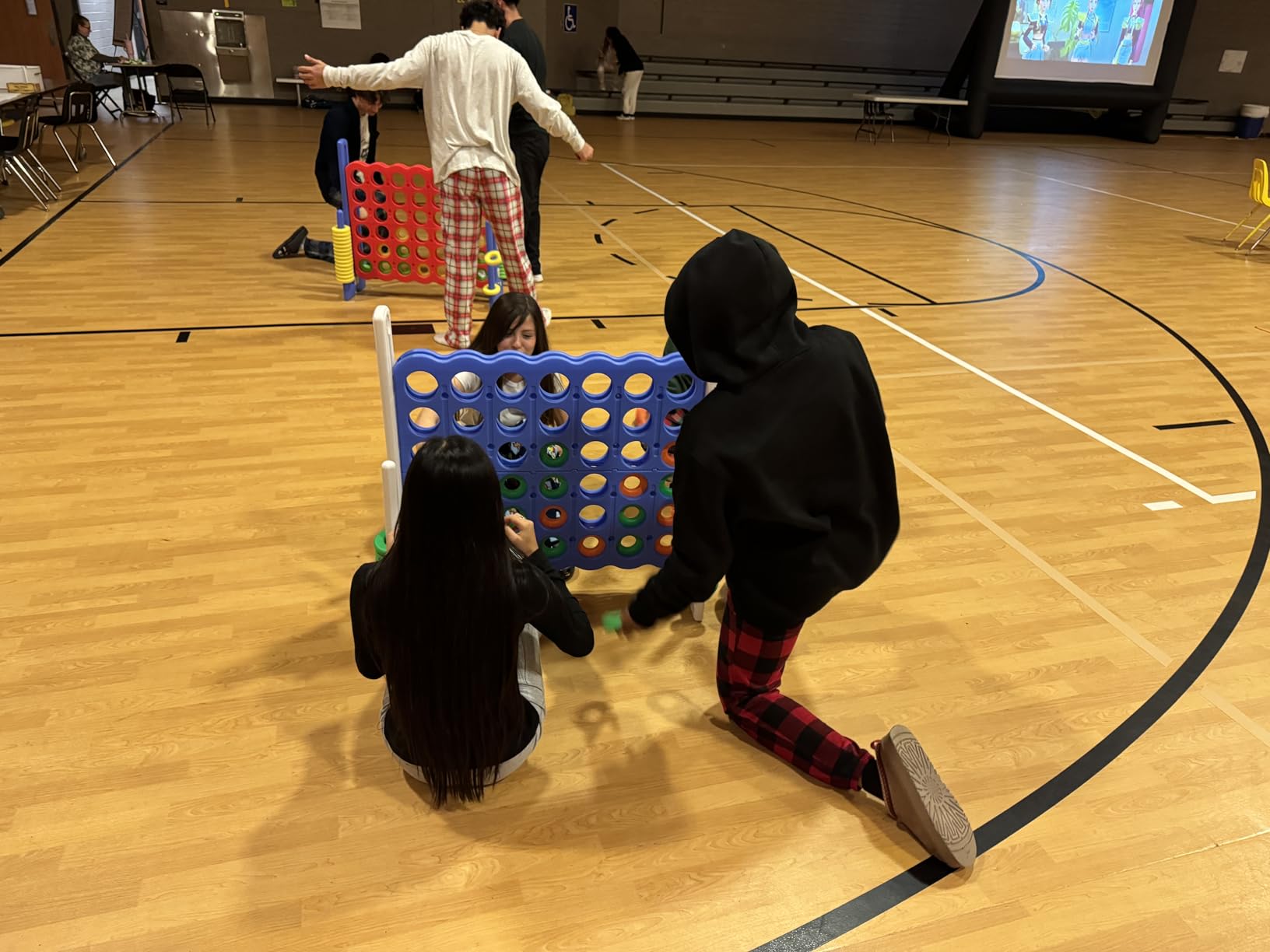 SDADI Jumbo 4 in a Row Game, 4-to-Score Giant Game Set with Adjustable Height (2.5-3.5 FT) for Kids & Adults, Indoor/Outdoor Connect Game with Quick-Release Slider, Perfect for Family and Party Games customer photo 2