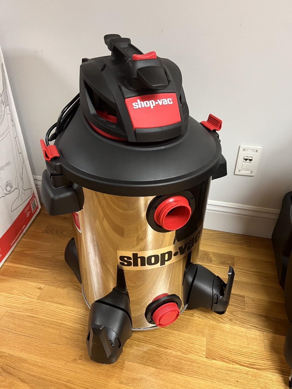 Shop-Vac 5761311 12-Gallon Wet/Dry Shop Vacuum, 6 Peak HP customer photo 1