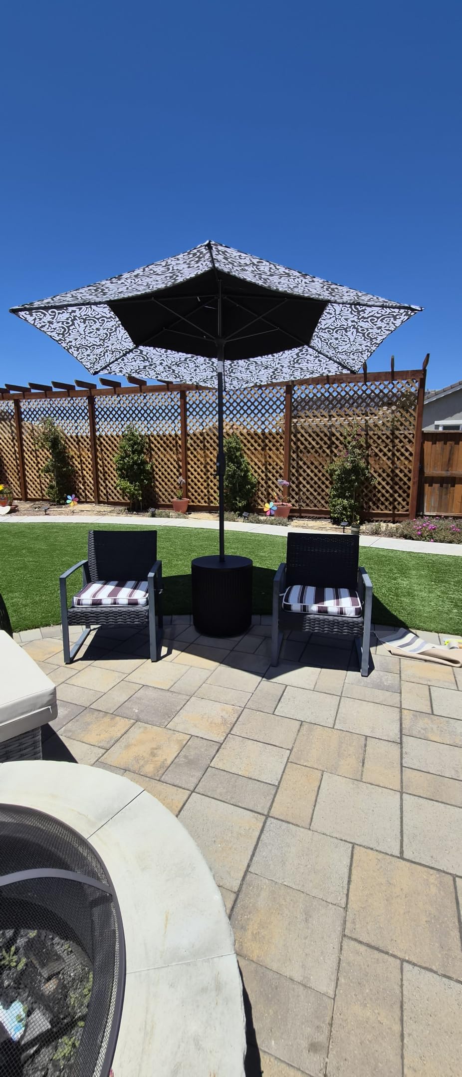 Veradek Umbrella Side Table - Outdoor Patio Table with Umbrella Hole | Durable Plastic-Stone Composite, Easy Assembly customer photo 2