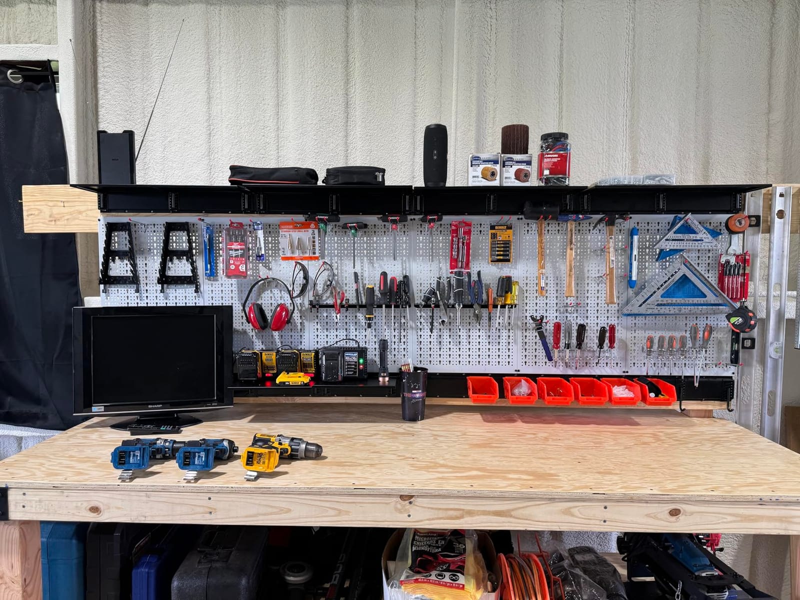 WALMANN 113 PCS Pegboard Wall Organizer Kit with Pegboard Hooks, Black customer photo 1