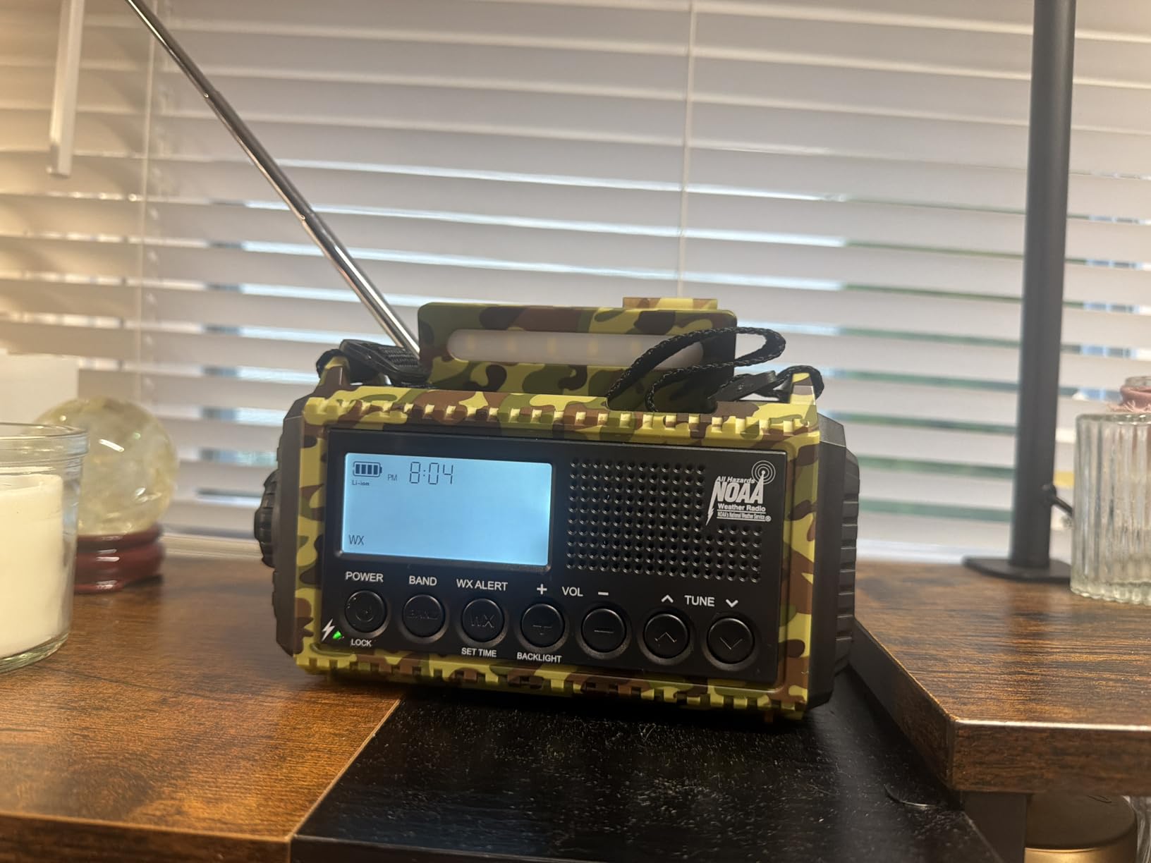 Eoxsmile NOAA Emergency Weather Radio Hand Crank Solar 12000mAh Battery customer photo 1