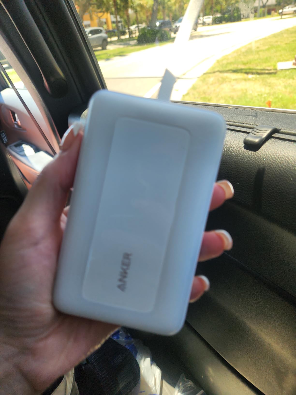 Anker Zolo Power Bank,20,000mAh 30W Portable Charger with Built-in USB-C | High-Speed Charging for iPhone 17 / 16 / 15 Series, Galaxy, and More customer photo 2