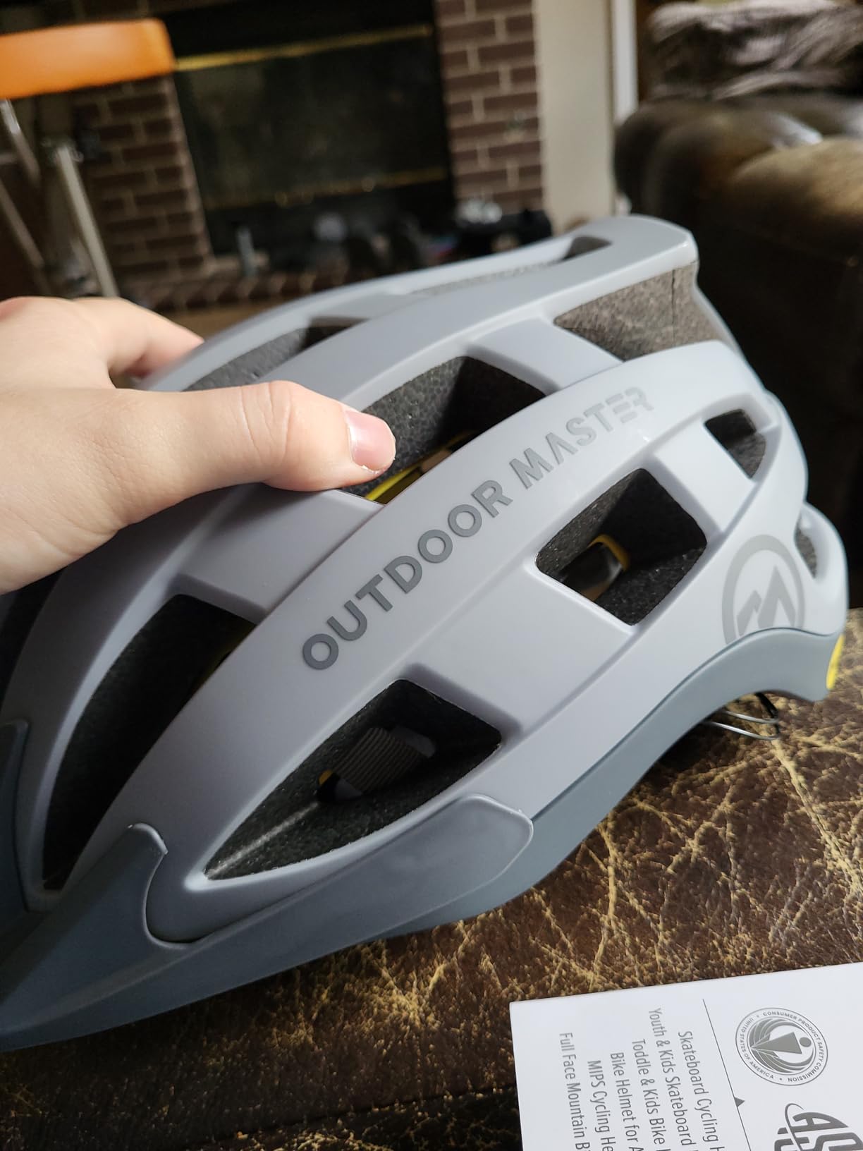 OutdoorMaster Gem II MIPS Bike Helmet with Light for Adult Youtht customer photo 2