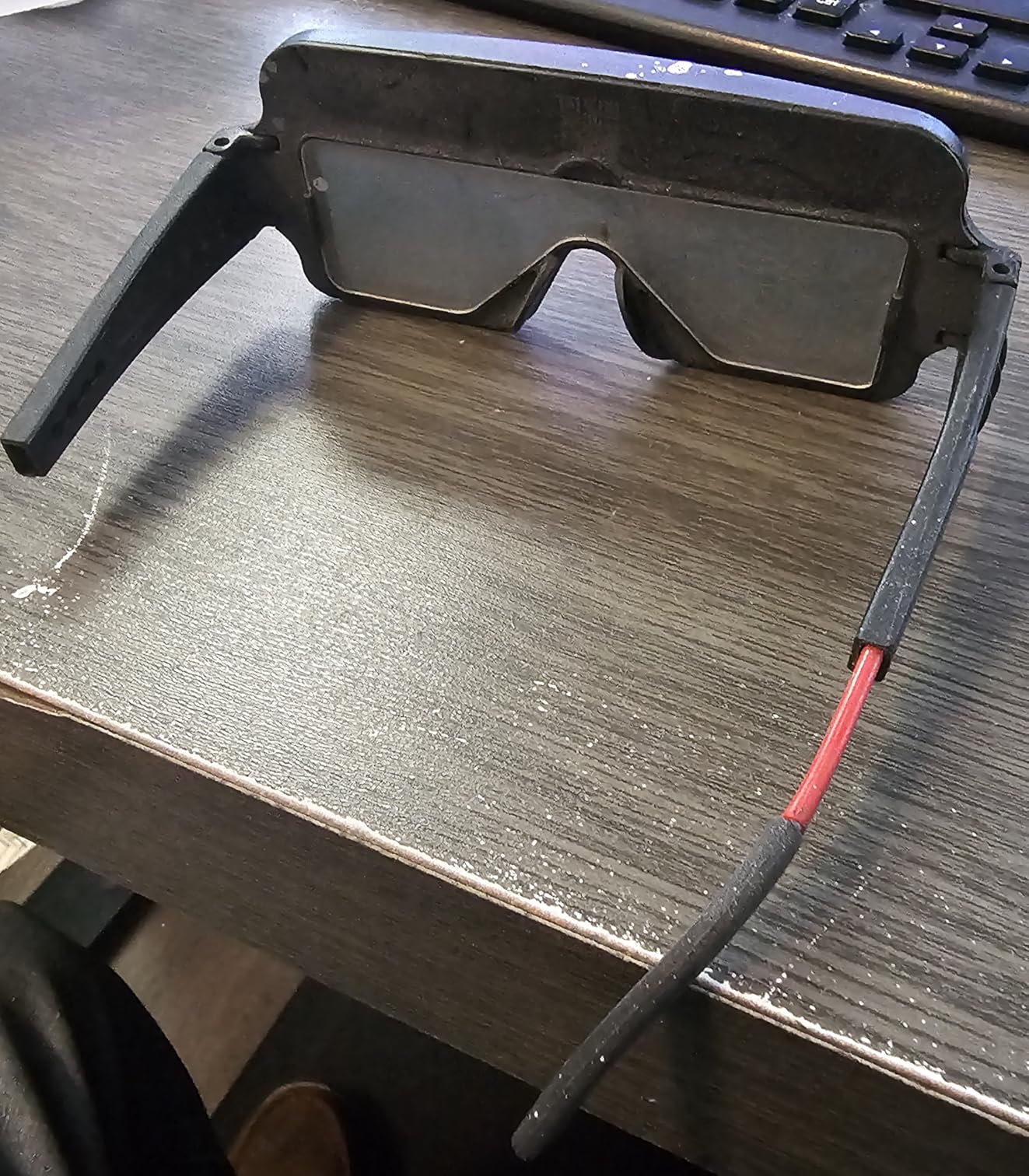 antools IR 5.0 Welding Glasses, Wrap-around Welding Goggles, Anti-scratch Welding Lens, UV Protection, Meet ANSI/ISEA, OSHA, Black customer photo 2