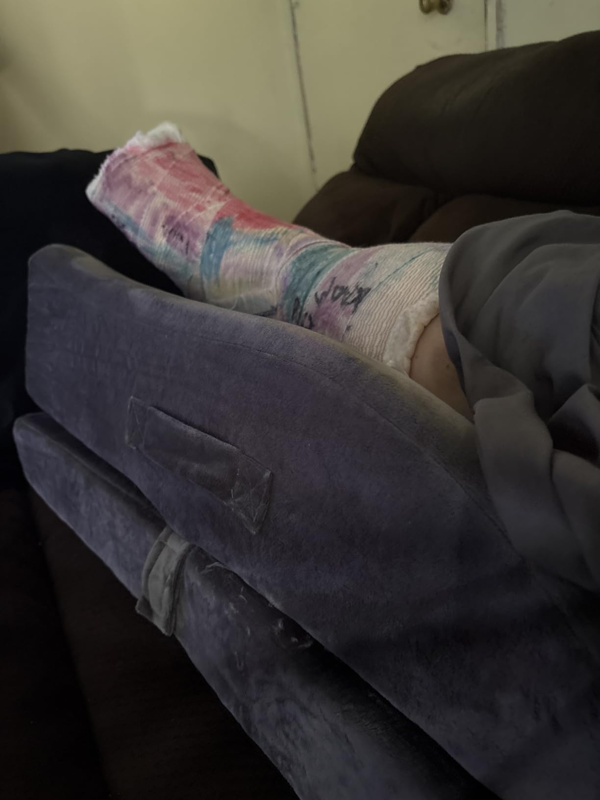 TranquilRelax Leg Elevation Pillow for After Surgery, Wedge Pillow, Grey customer photo 2