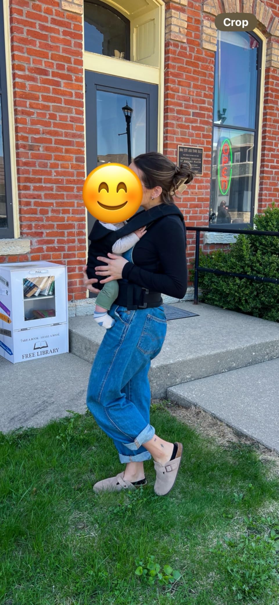 WildBird - Aerial Buckle Carrier - 2-24 Months - Standard (XS-XL) Raven - Front or Back Carry - Cross Straps, Lumbar Support, Headrest - Hip Healthy - Baby Carrier - Baby Essentials - New Mom Gifts customer photo 2