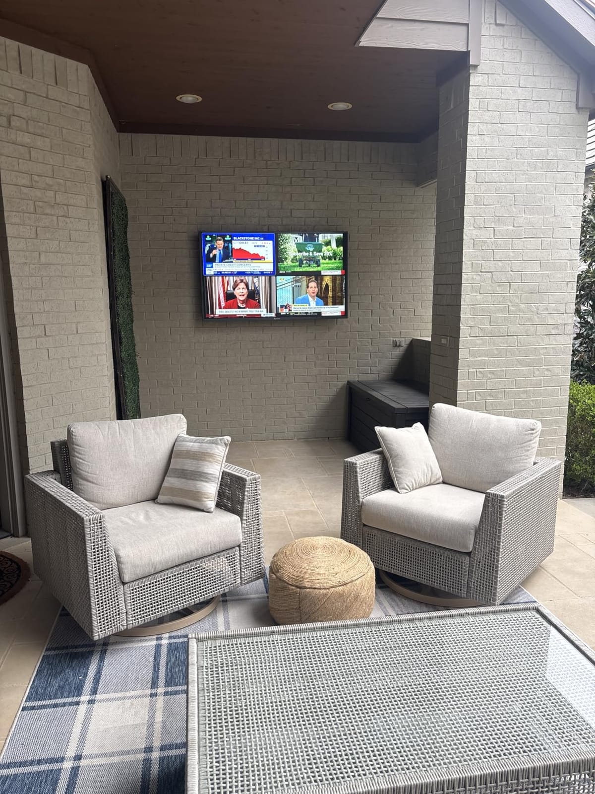SYLVOX Outdoor TV, 55 inch Waterproof Smart Outdoor TVs, 4K, HDR 10, Weatherproof,1000nits, Voice Assistant Remote, for Partial Sun Area(Deck Pro 3.0, Latest Model) customer photo 2