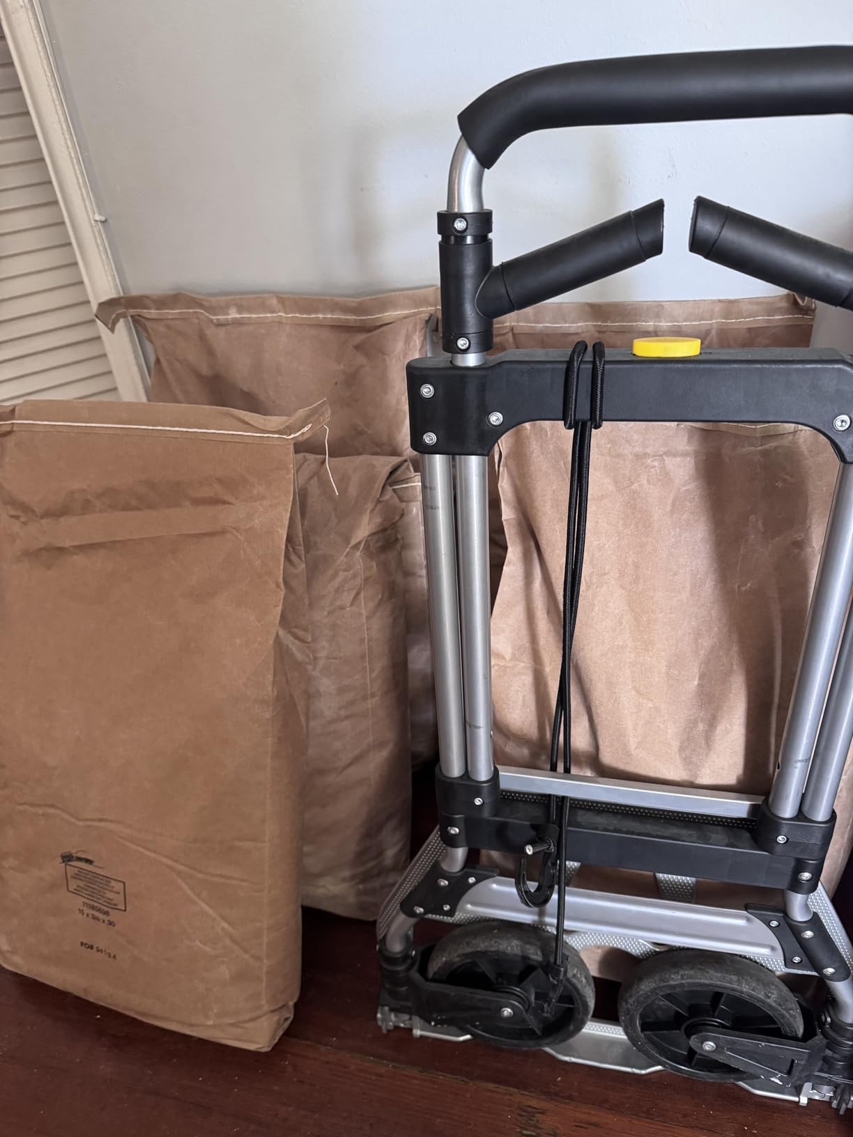 Teprovo Folding Hand Truck Dolly Cart, 340LB Capacity Portable Aluminum Dolly Cart with Telescoping Handle and 7 Inch Rubber Wheels for Moving,Shopping,Travel,Office Use customer photo 1