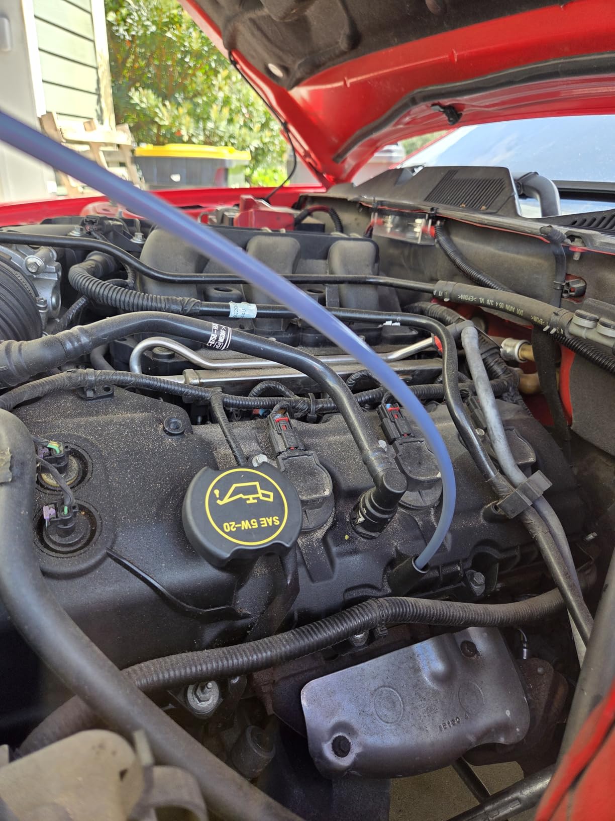 VEVOR 6.5L Pneumatic/Manual Oil Extractor Pump, Fluid Extractor Pump | Fluid Change Tool for Automotive Fluids Vacuum Evacuation, Oil Change, with Dipstick and Suction Hose, All-in-One Kit, White customer photo 1
