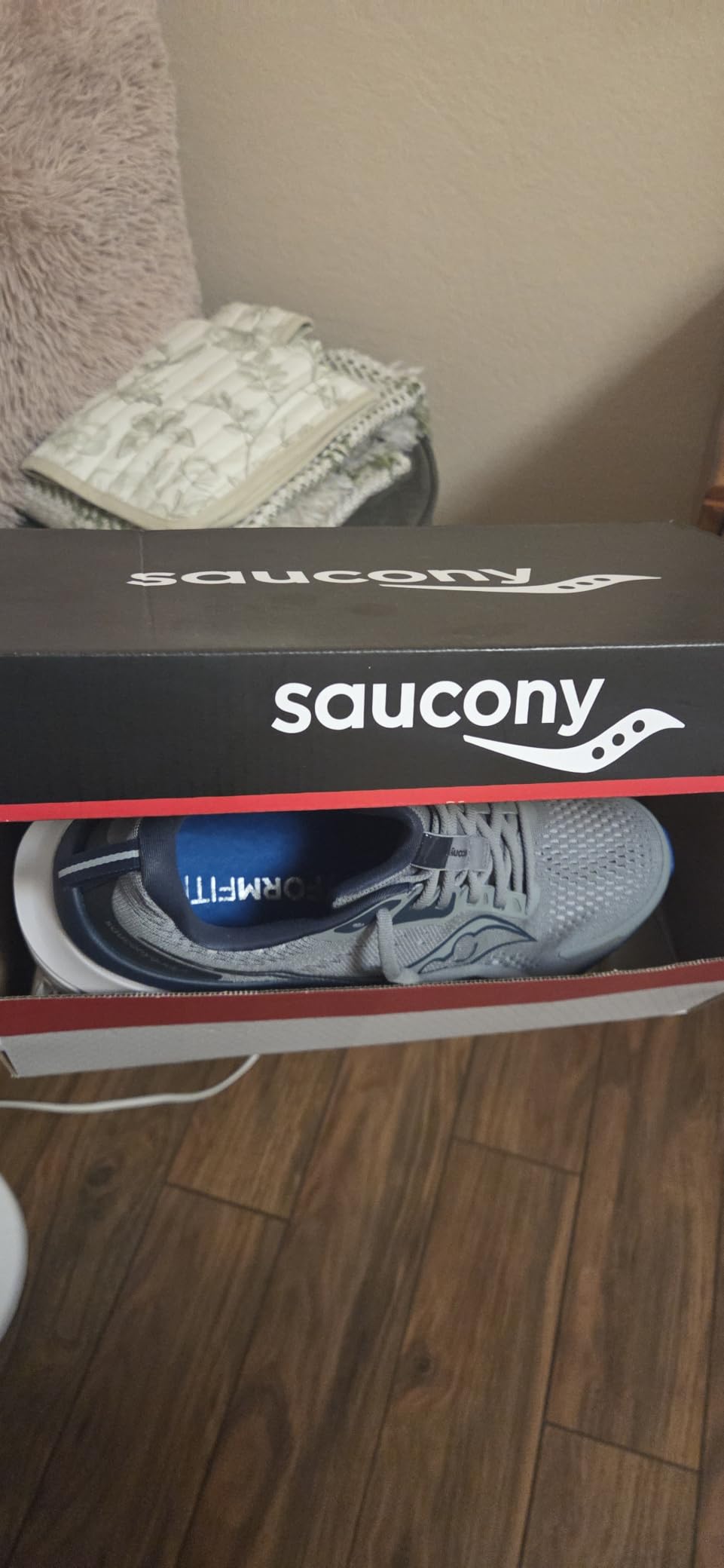 Saucony Men's Guide 18 Sneaker customer photo 1