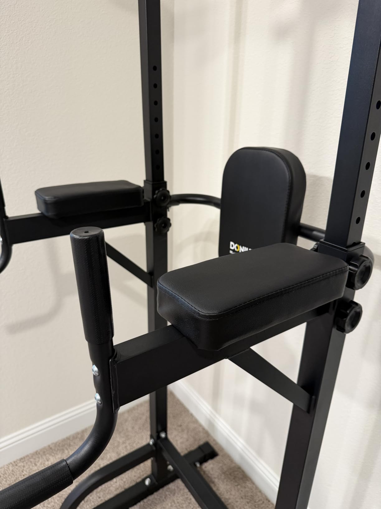 DONIUZ Power Tower Pull Up Bar and Dip Station, Multi-Function Home Gym, Strength Training Fitness Equipment, Height Adjustable customer photo 1