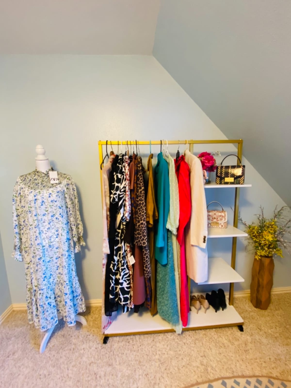 Industrial Pipe Clothing Rack, Heavy Duty Metal Clothes Rack with Double Rods, Freestanding Garment Rack for Bedroom Boutique Retail Use customer photo 1
