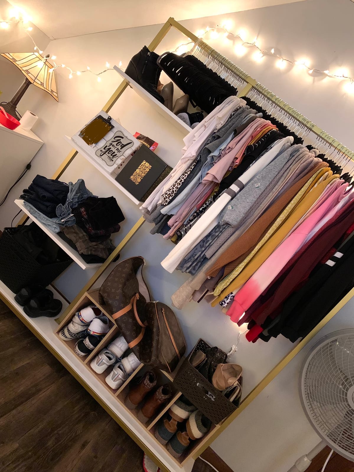 Industrial Pipe Clothing Rack, Heavy Duty Metal Clothes Rack with Double Rods, Freestanding Garment Rack for Bedroom Boutique Retail Use customer photo 2