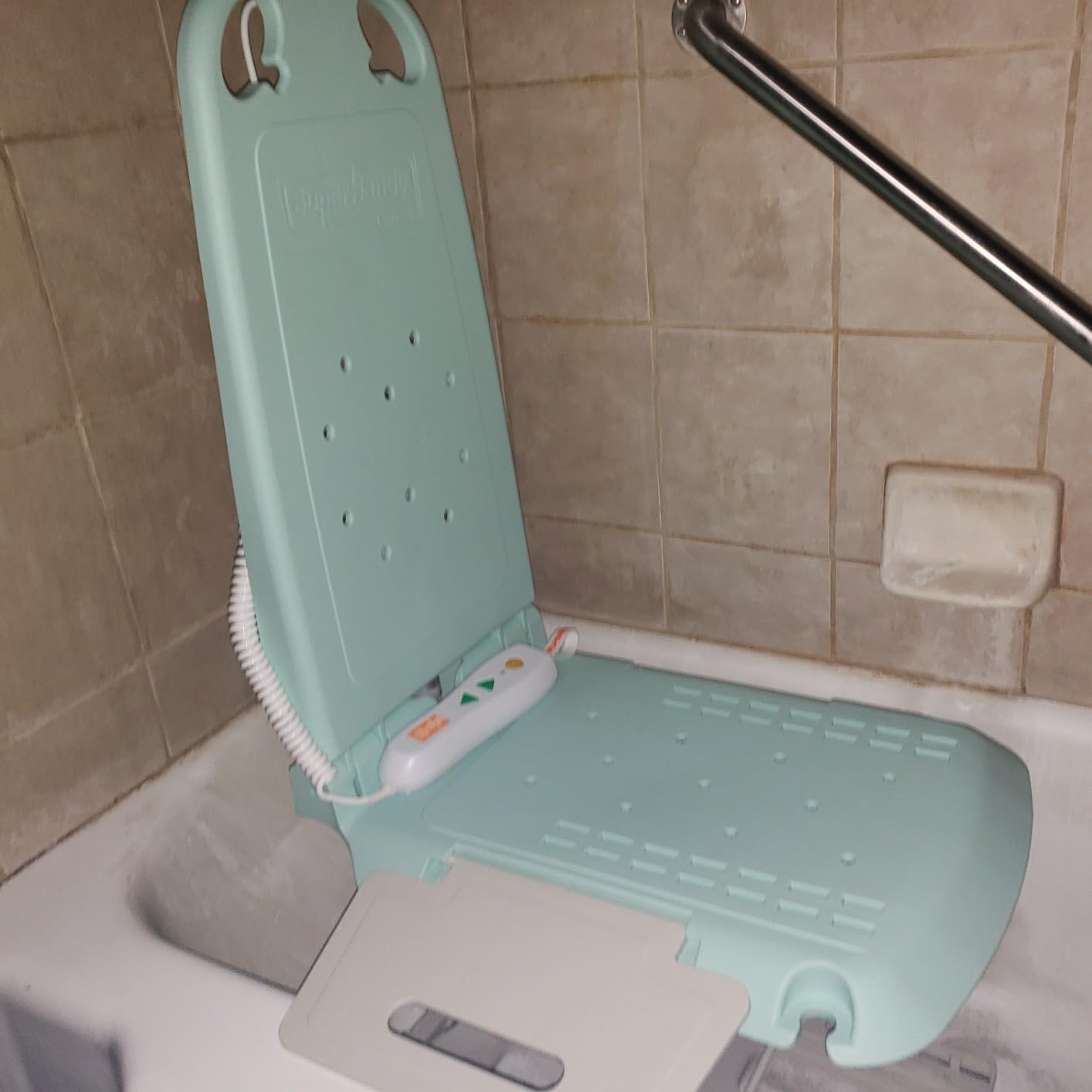 SuperHandy Portable Floor and Bath Lift, 330 lb Capacity, IP68 Waterproof customer photo 1