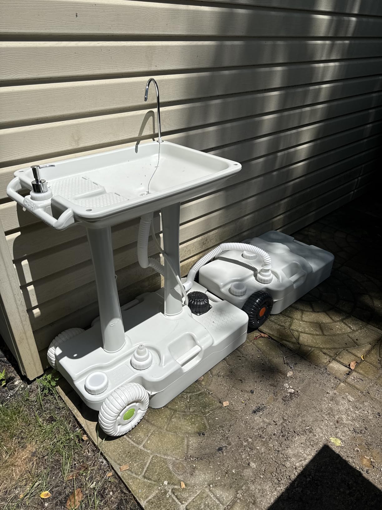 YITAHOME Portable Camping Sink, Handwashing Station with Adjustable Wash Basin, Soap Dispenser, Metal Handle, Large Wheels for Outdoor, Travel, Boat, Gather, Garden, Worksite, White customer photo 2