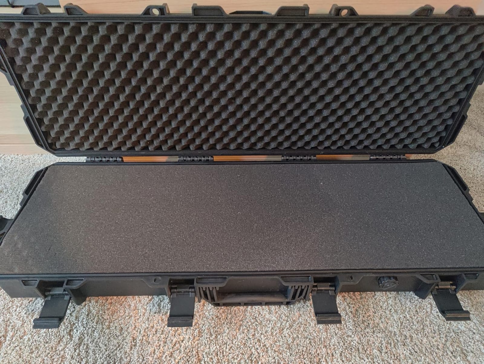 Eylar 39 Inch Intact Series Rolling Hard Rifle Case, Lightweight and Durable Stacker Design with Foam customer photo 1