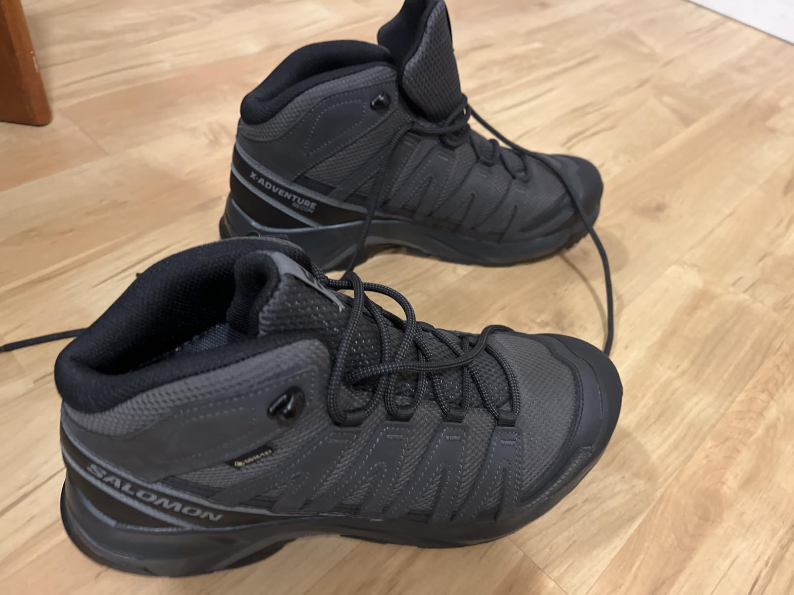Salomon Men's X-Adventure Recon Mid Gore-Tex Waterproof Hiking Shoe customer photo 2