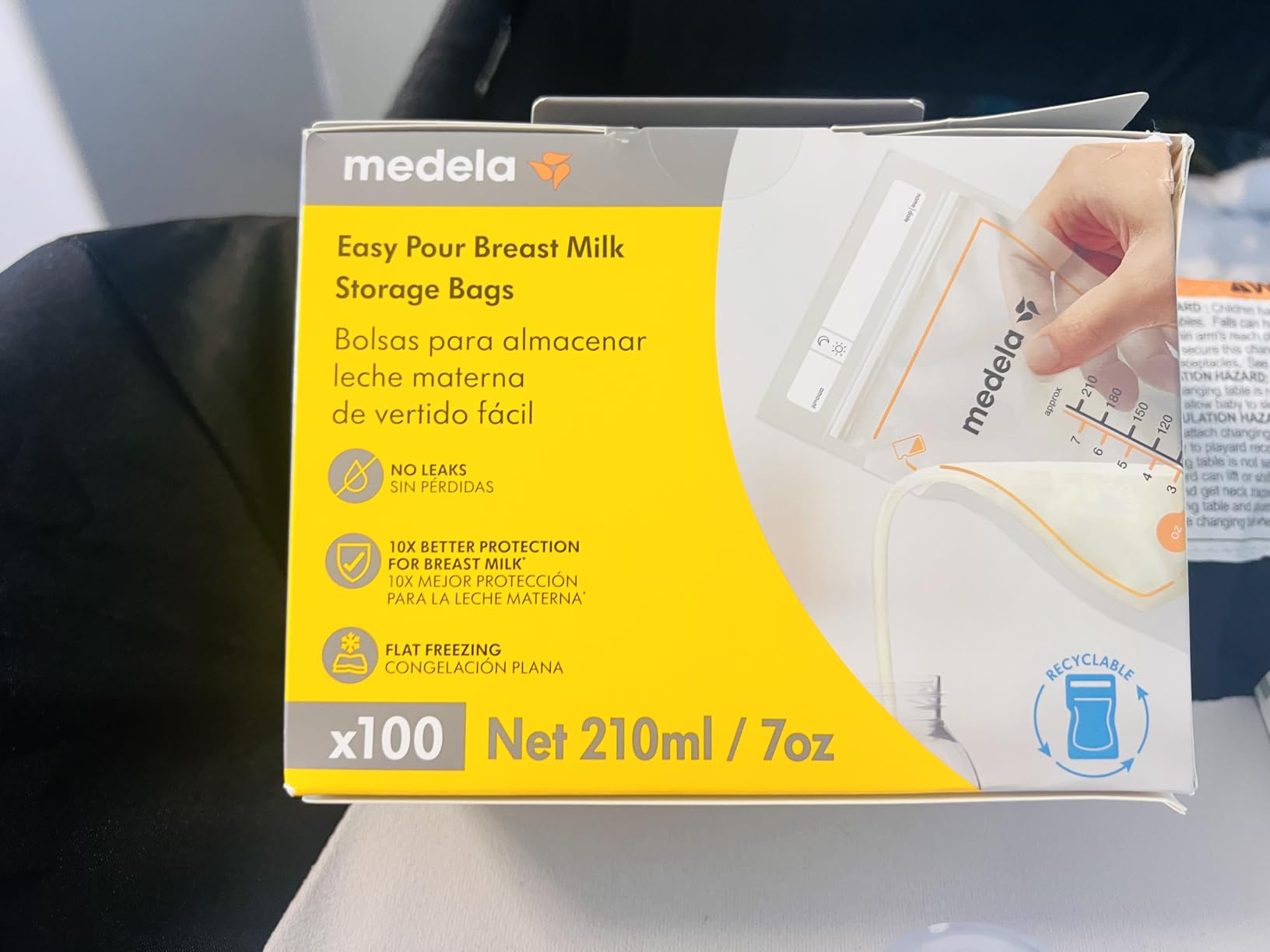 Medela Easy Pour Breast Milk Storage Bags, 100 Count, 7 oz/210 ml customer photo 2