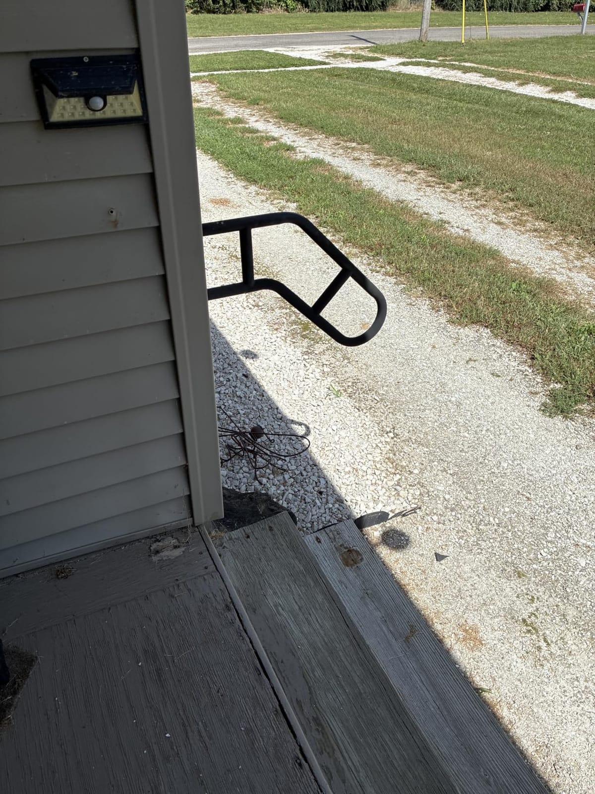 Handrails for Outdoor Steps,Stair Railing Indoor 1-3 Step，Hand Rails for Elderly, Porch Railing & Deck Hand Rail Wall Mount Stair Hand Grab Bars, U-Shape Safety Handle for Garage, Porch, Garden customer photo 1