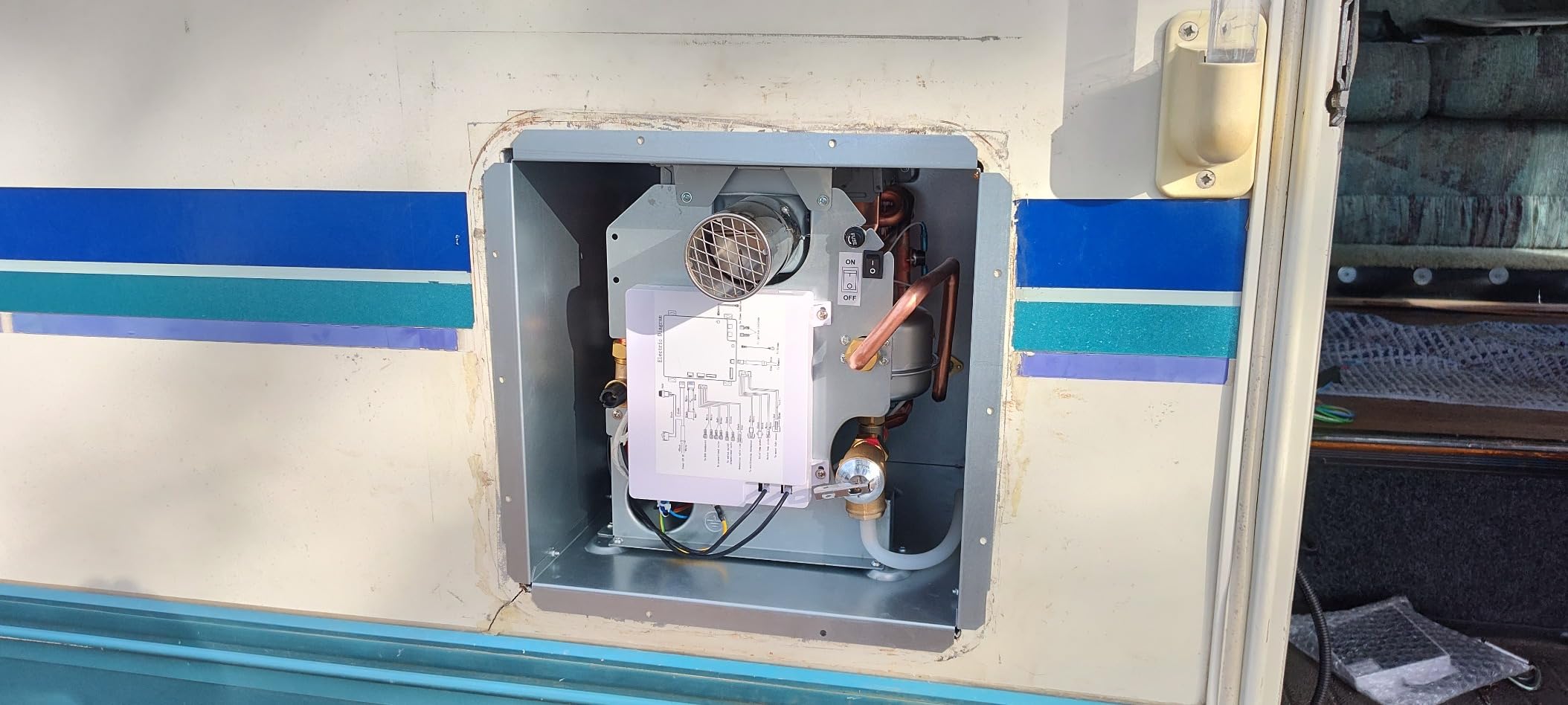 Ranein RV Tankless Water Heater, 65,000 BTU, 3.9 GPM, CSA, Model RA65EH customer photo 1