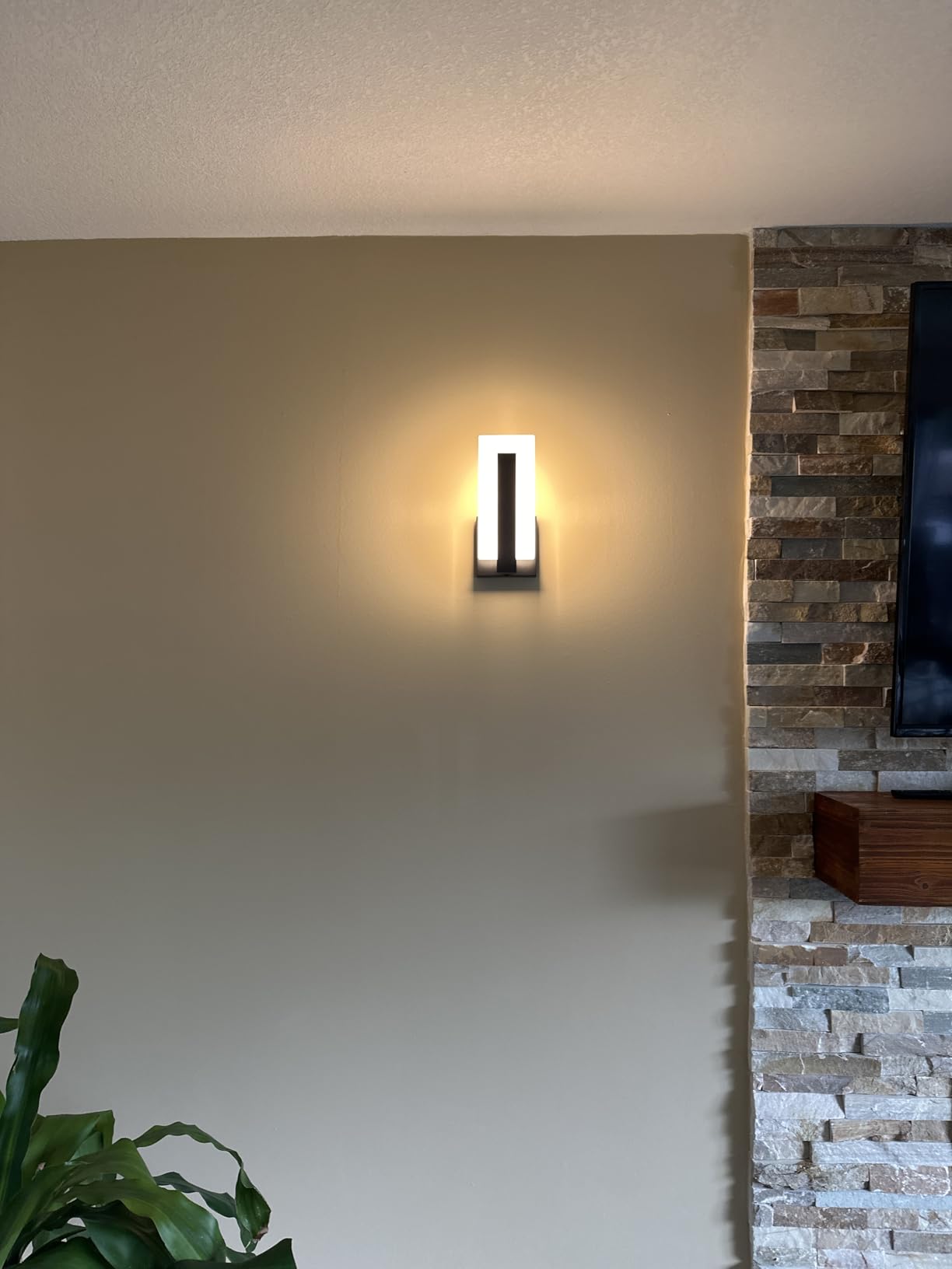 Joosenhouse Modern LED Wall Sconces Up and Down Wall Mount Light Black 3000K Warm White Wall Lights Set of 2, Indoor Wall Lighting for Hallways, Bedrooms, Living Room customer photo 1