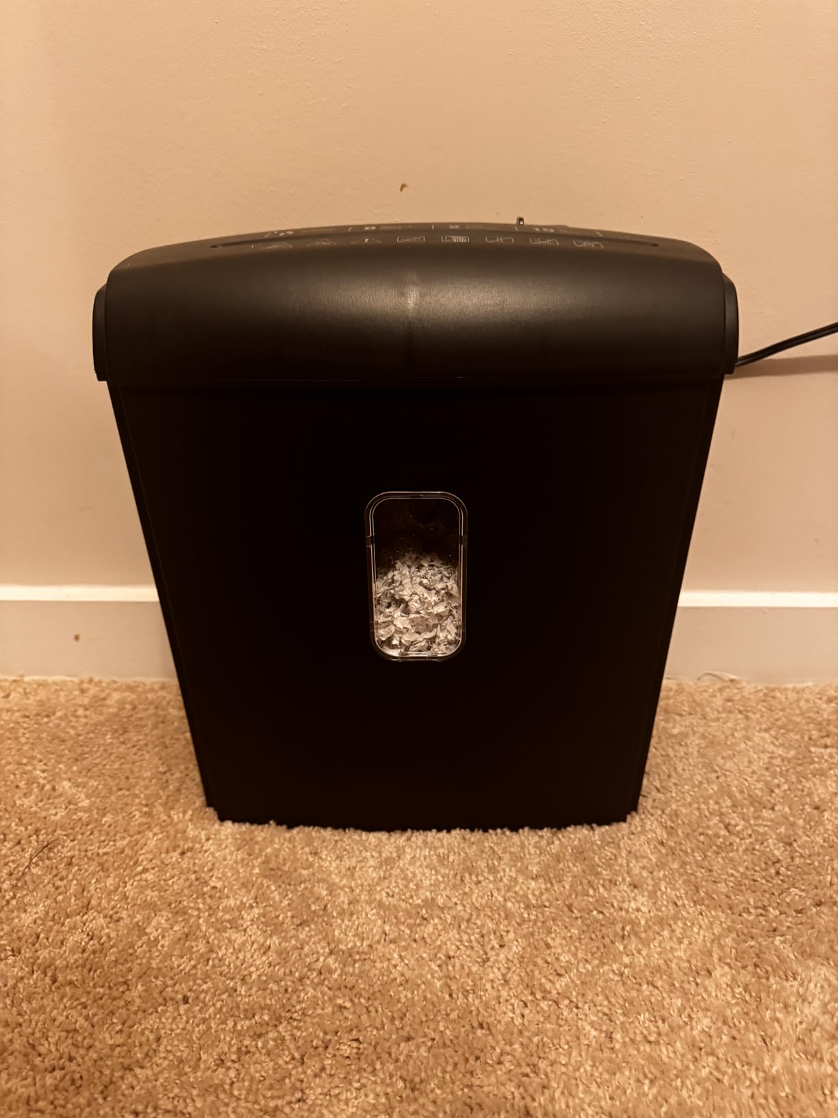 Locksworth 8-Sheet Micro Cut Paper Shredder P-4 High Security for Home Office Use with Handle, Shreds Credit Card/Staple 4 Gallons(Black) Visual Window Wastebasket customer photo 1