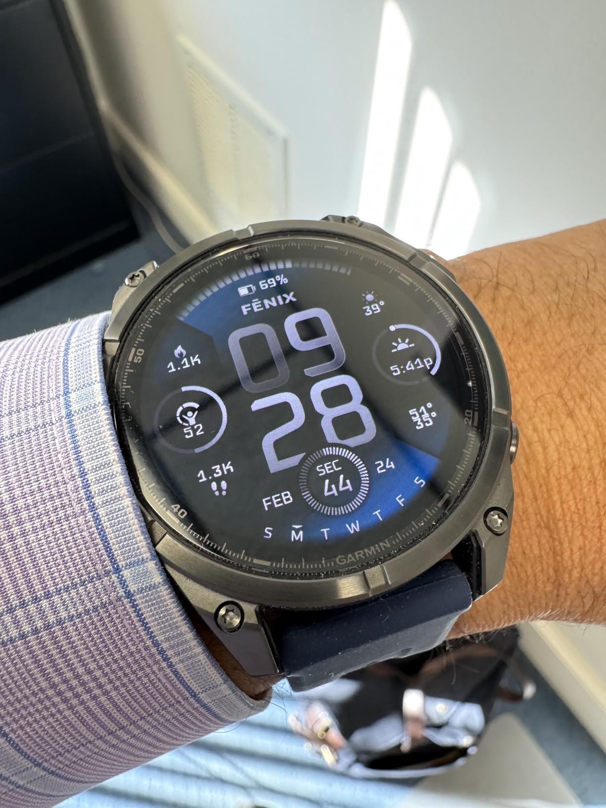 Garmin fēnix 8, Sapphire, 51mm, DLC Titanium, Black/Pebble Gray | Larger-Sized Premium Multisport Smartwatch, AMOLED Display, GPS customer photo 1