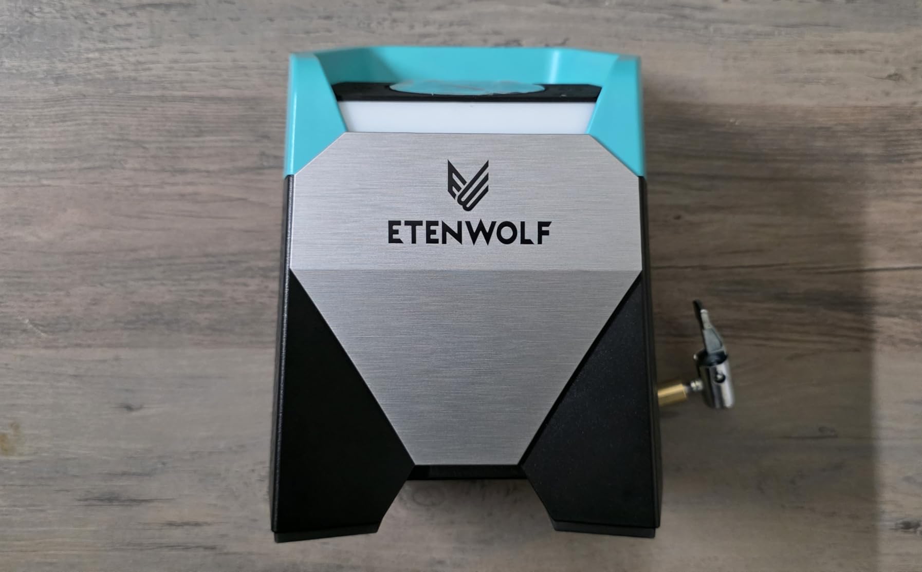 ETENWOLF Zephyr S5 Heavy-Duty Tire Inflator Portable Air Compressor customer photo 1