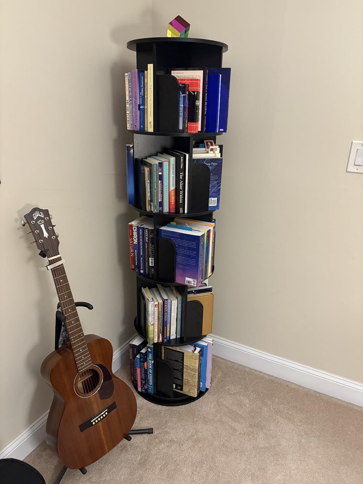 Besiost Rotating Bookshelf Tower, 5 Tier Wood Spinning Bookcase, Black customer photo 1