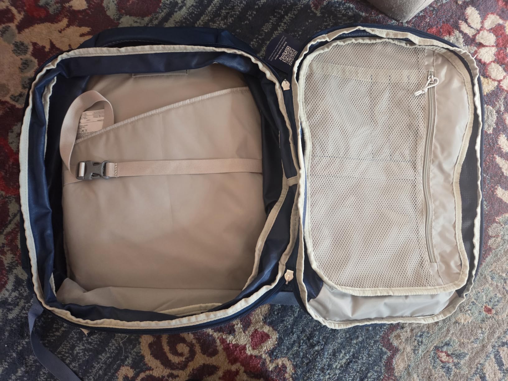 Osprey Daylite Expandable 26+6 Travel Pack, Blue OS | travel backpack, carry on bag, laptop sleeve, personal item customer photo 2