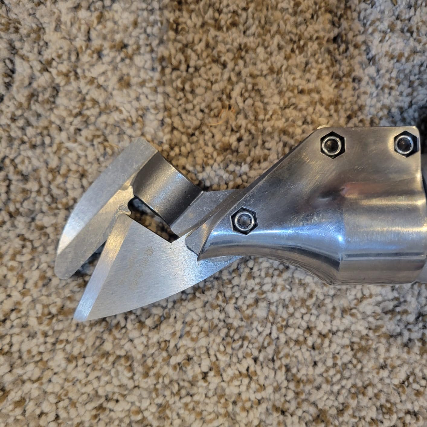 MtiolHig Cordless Sheet Metal Cutter: Sheet Metal Nibbler Compatible with Dewalt 20v Battery - 221 Ft-Lbs Torque Shears - Cuts 18GA Material for Steel, Leather & Carpet(Tool Only) customer photo 2