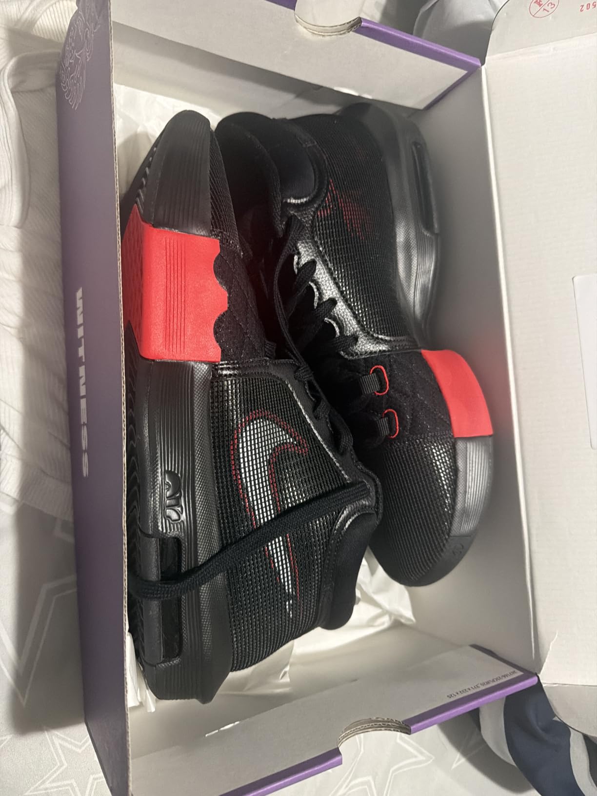 Nike Lebron Witness VIII Men's Basketball Shoes customer photo 1