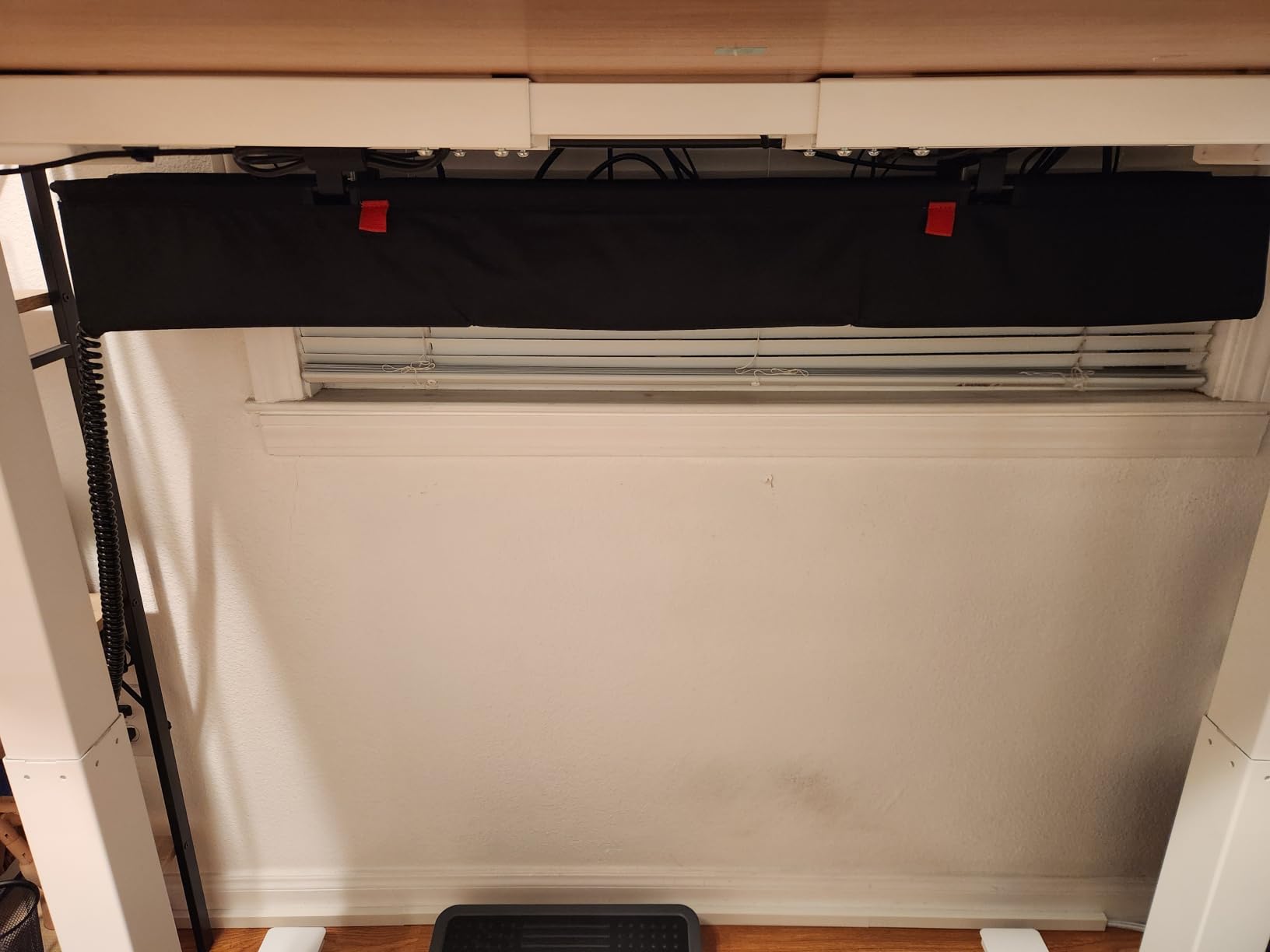 Univivi No Drill Under Desk Cable Management Tray, 36 inch Cable Management customer photo 1