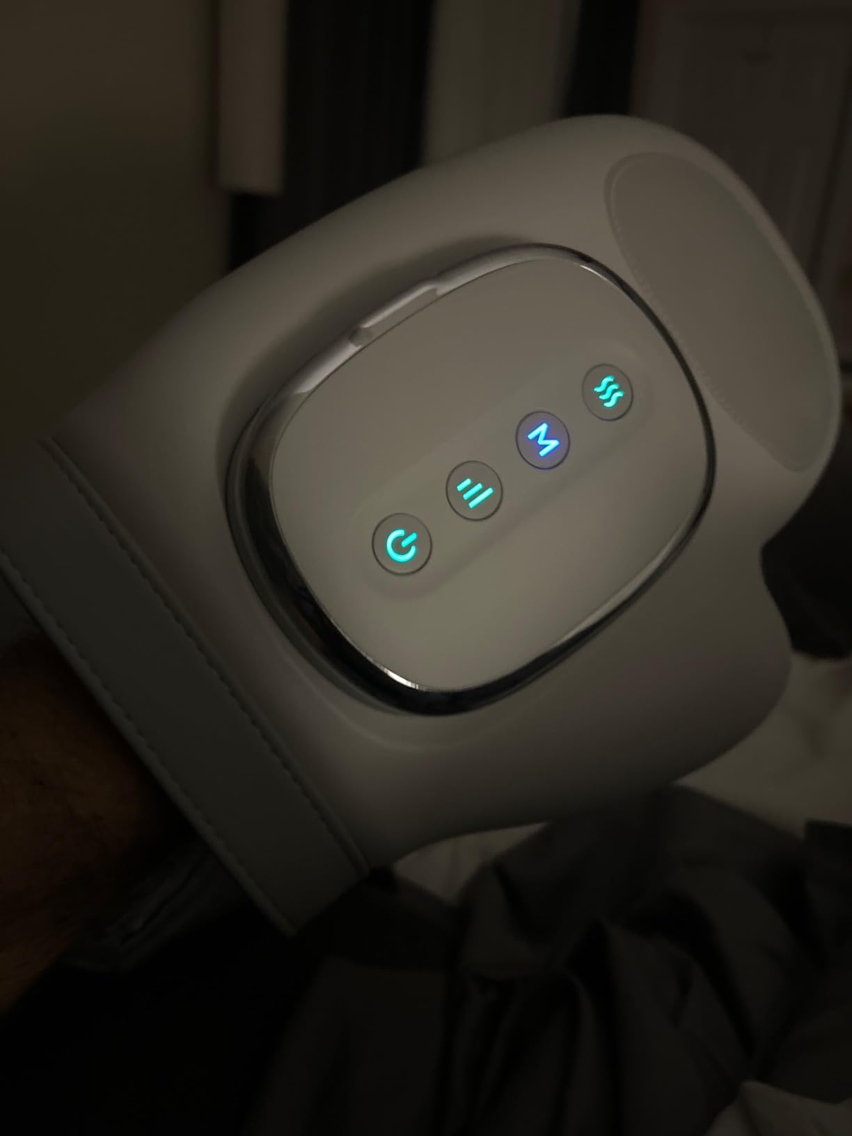 WUX Hand Massager, Rechargeable Hand Massager with Heat and Compression customer photo 1