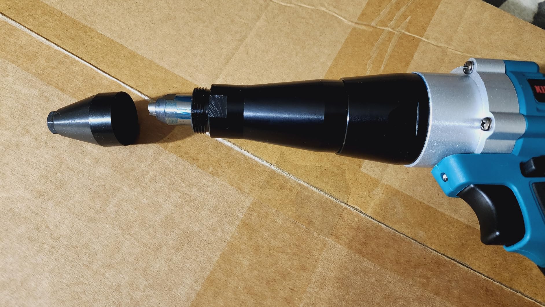 Cordless Brushless Rivet Gun, Automatic 2248lbf Electric Riveter Kit customer photo 1