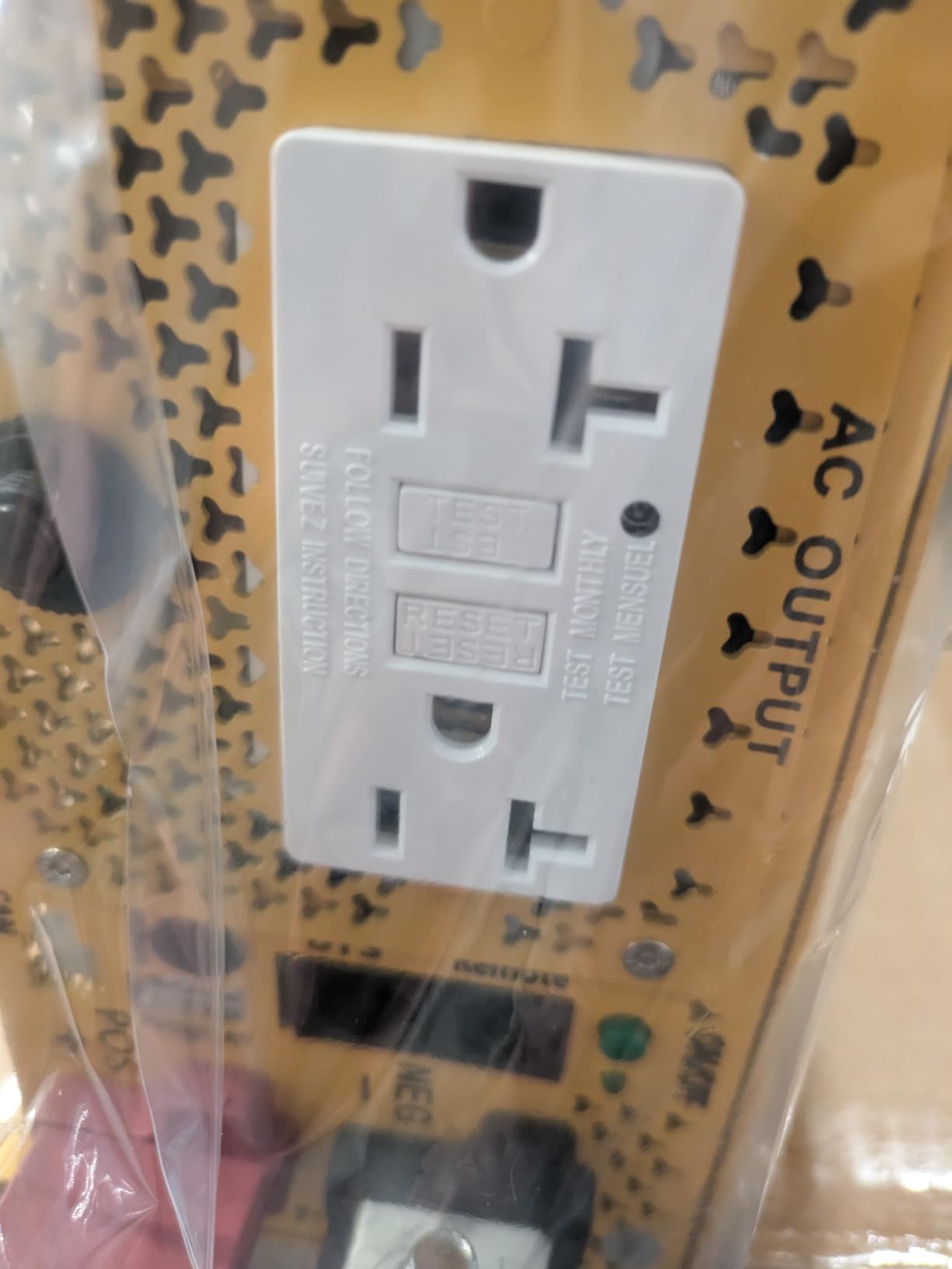 ECO-WORTHY 3000W 12V Pure Sine Wave Inverter Charger, 12V DC to 120V AC customer photo 2