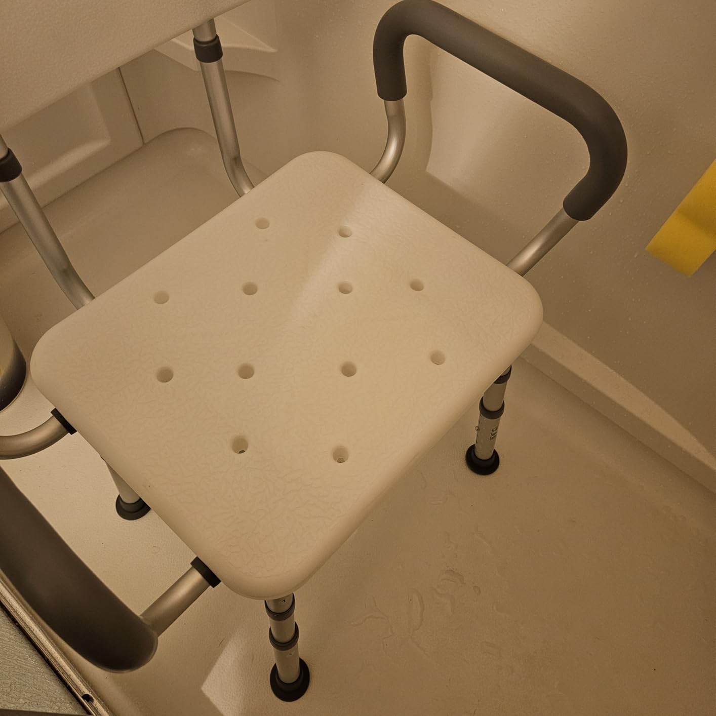 soundfuse Shower Chair for Inside Shower with Arms and Back, Aluminum Frame customer photo 1