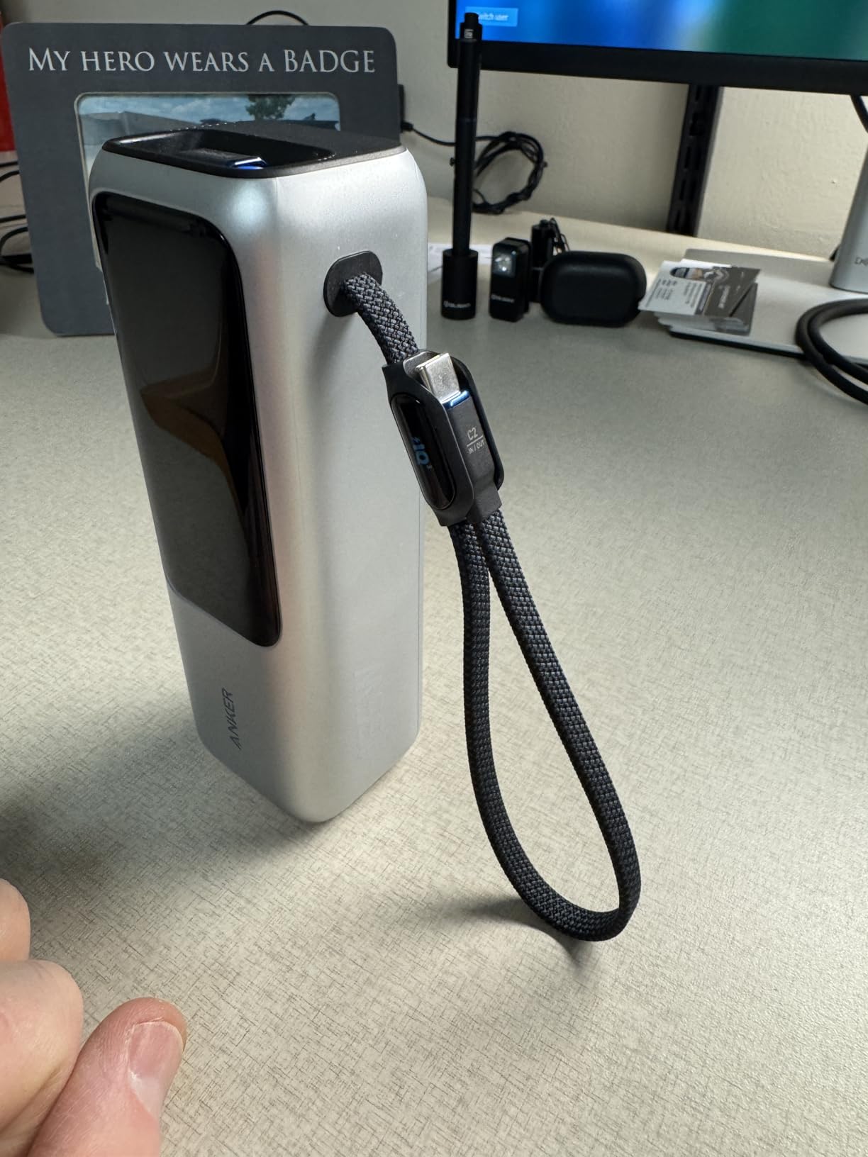 Anker Laptop Power Bank, 25,000mAh Travel Essential with 165W Total Output customer photo 2