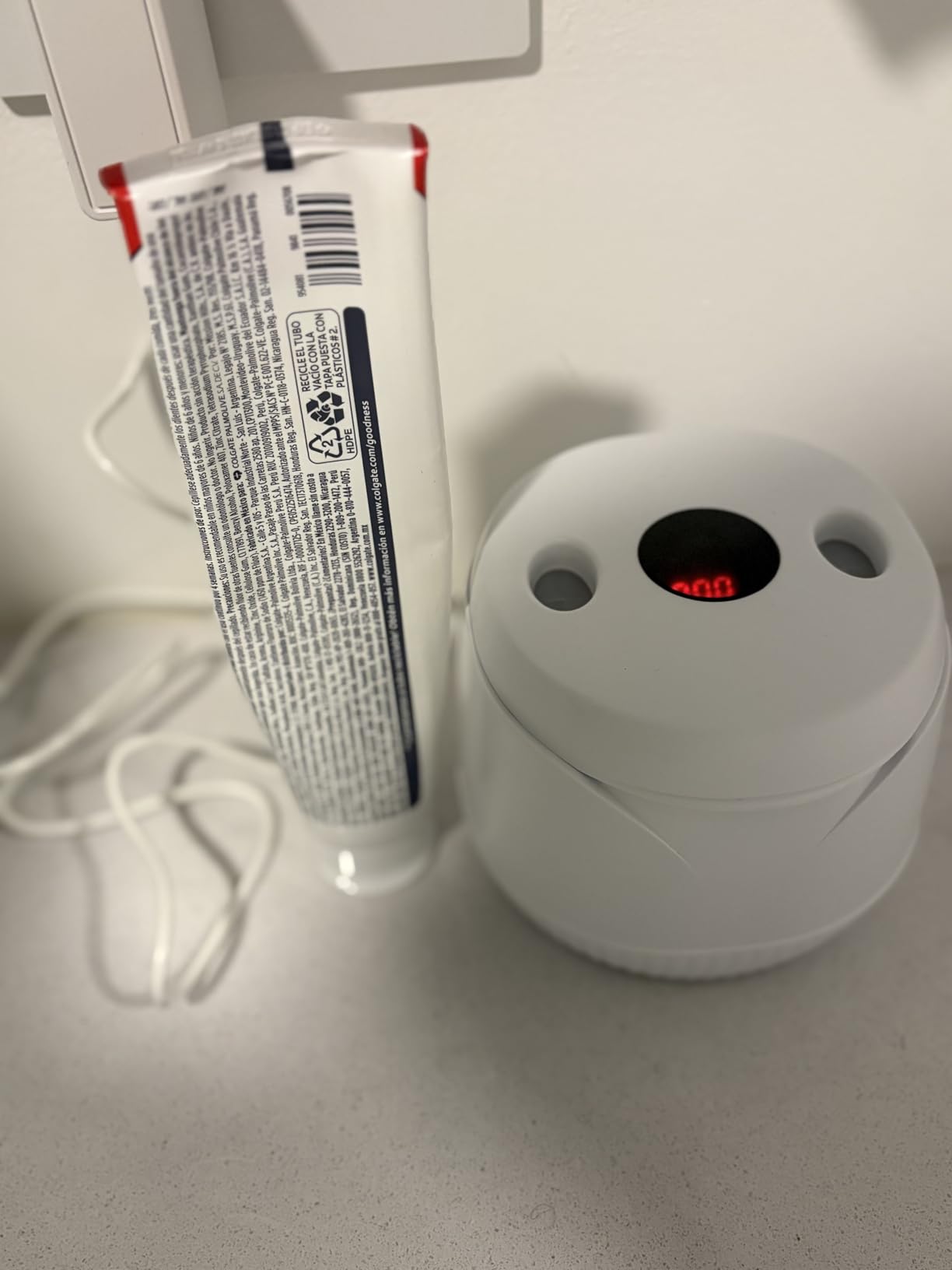Portable Pacifier Sanitizer, UV Light Sanitizer Box, 99.99% Cleaned in 3 Minutes, 90 Disinfection Cycles, USB Rechargeable, Baby Pacifier Sanitizer On the Go (Large White) customer photo 1