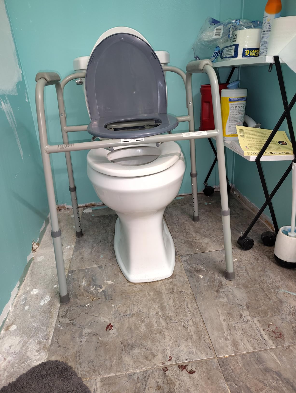 soundfuse Heavy Duty Raised Toilet Seat with Handles for Senior, 400 lbs customer photo 2