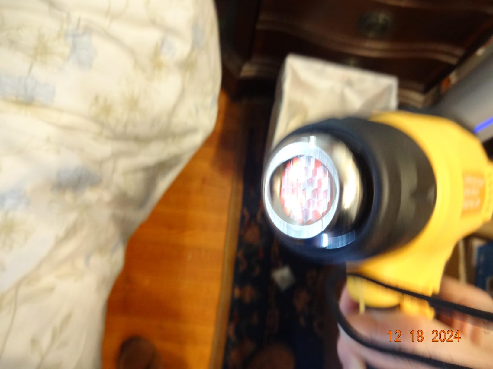 Cordless Heat Gun for Dewalt 20V Battery(NO Battery), 350W,LED Light,Fast Heating Soldering Hot Air Gun 1022℉-1328℉ Variable Temperature Control with 4pcs Nozzles&Scraper for Crafts, Shrink Wrap customer photo 1