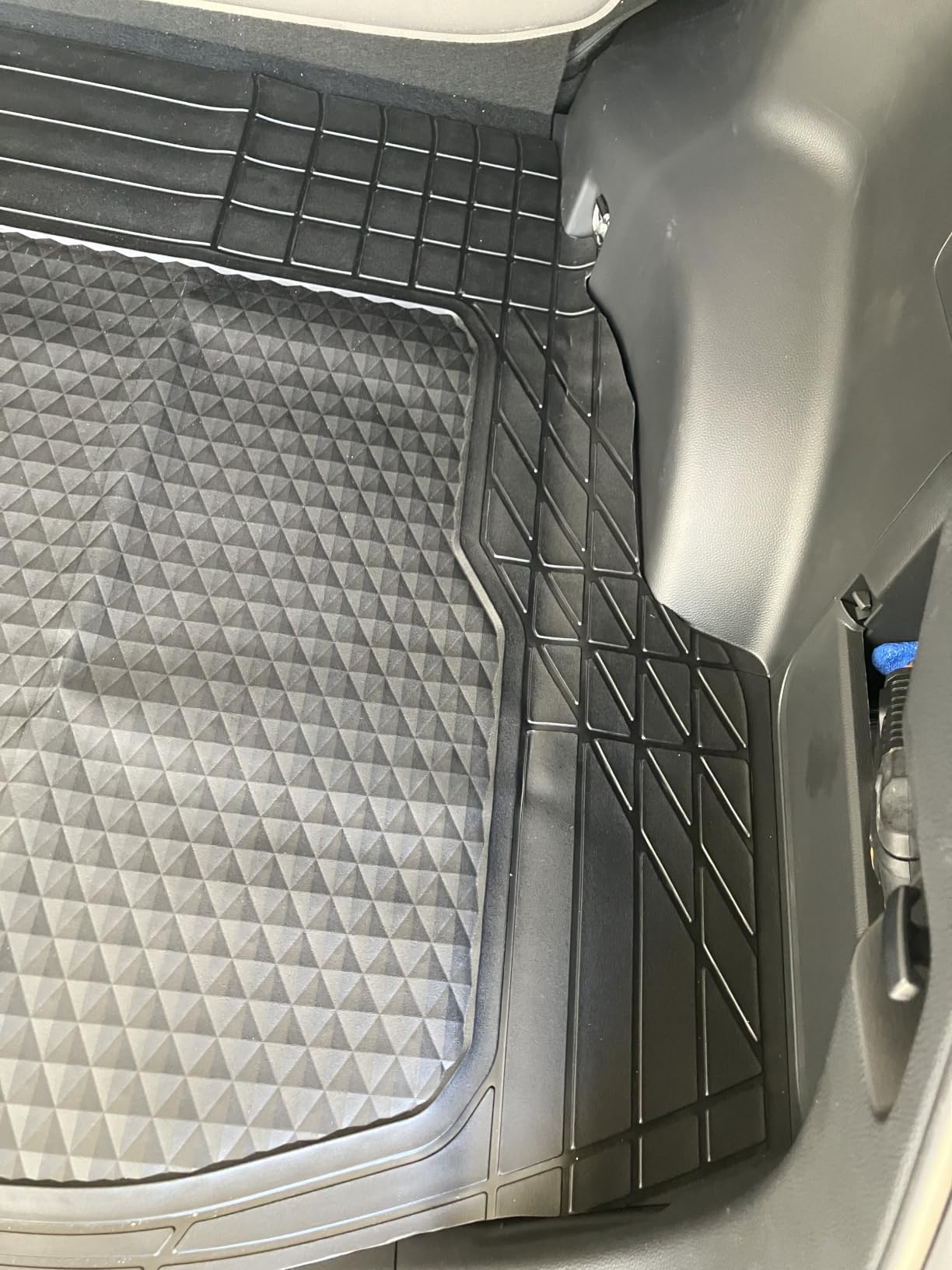 Amazon Basics Cargo Liner Floor Mat, All Weather Trunk Protection, Trimmable to Fit, Black customer photo 2