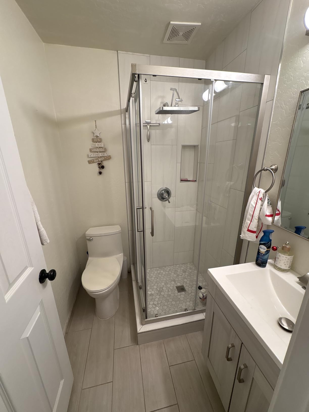 Corner Shower Door 36