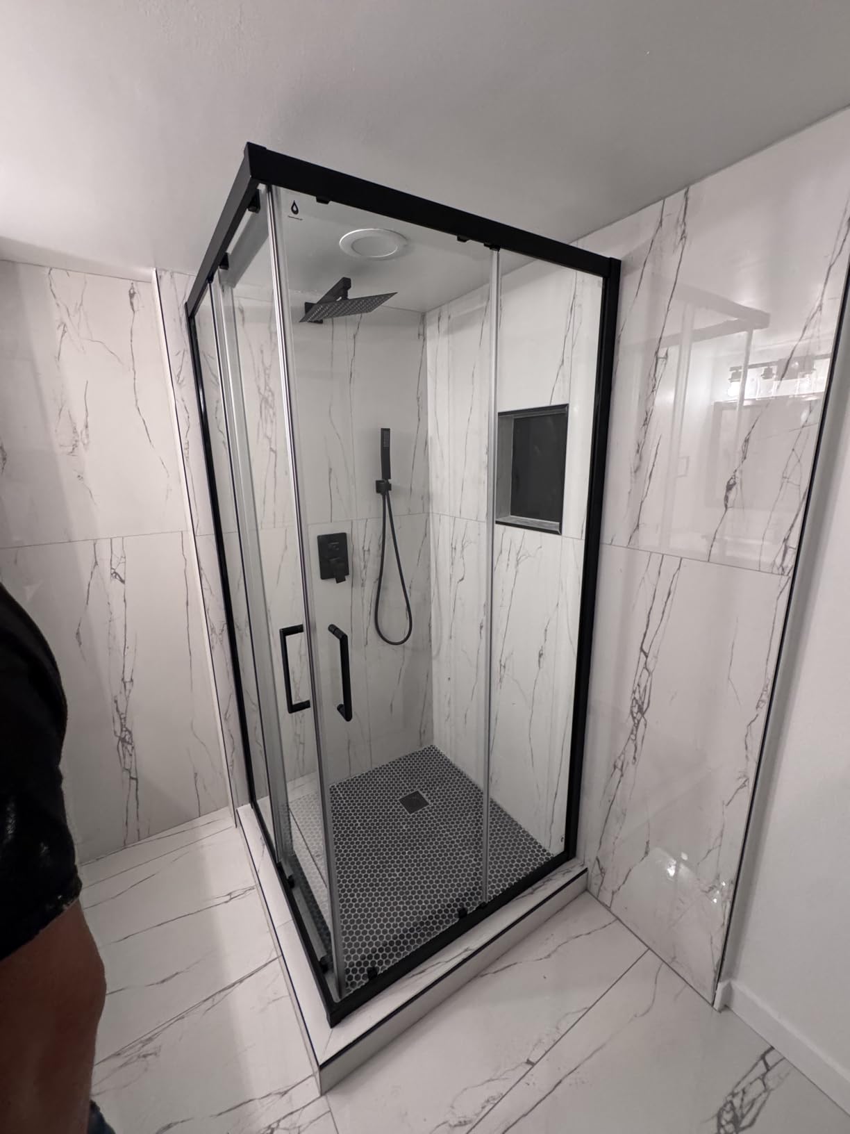Corner Shower Door 36