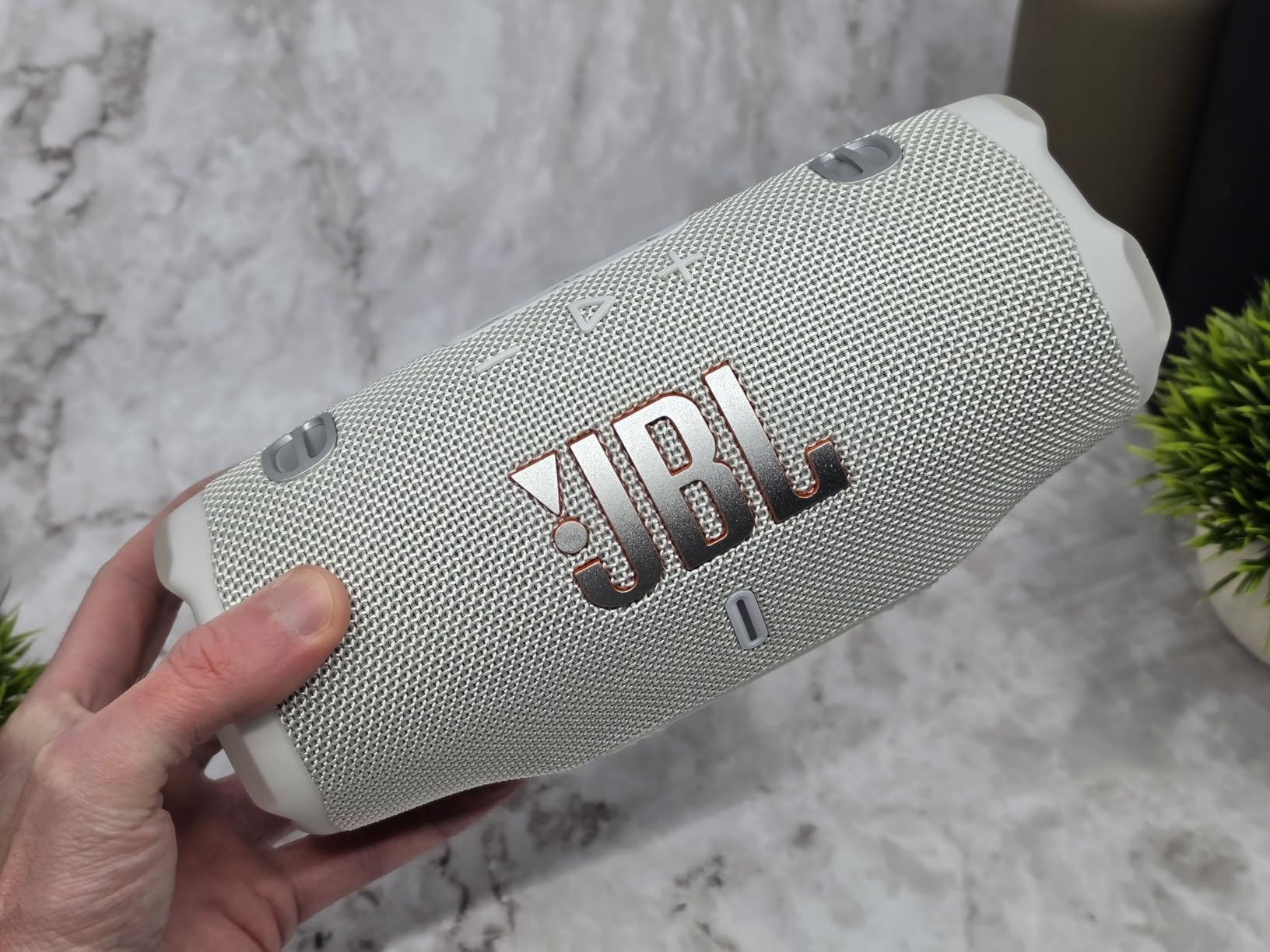 JBL Charge 6 Portable Bluetooth Speaker, Waterproof, Drop-Proof - Camo | Long Battery Life Up To 28 Hours, Quick Charging, Built-In Powerbank, Weatherproof For Outdoor, Poolside, And Shower Use customer photo 2